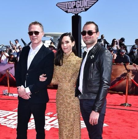 Paul Bettany with his wife Jennifer Connelly and their son Kai Dugan.
